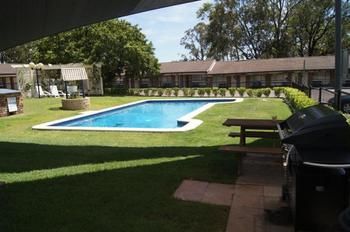 Old Maitland Inn - Darwin Holiday 5