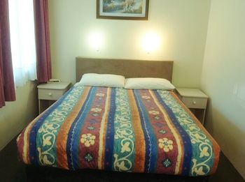 Ashton Townhouse Motel And Suites - Darwin Holiday 3