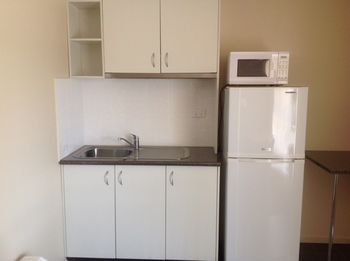 Ashton Townhouse Motel And Suites - Darwin Holiday 9