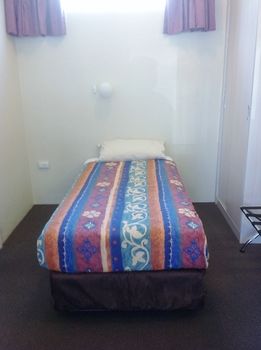 Ashton Townhouse Motel And Suites - Darwin Holiday 18