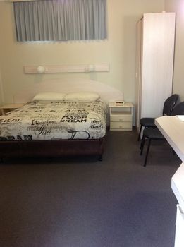 Ashton Townhouse Motel And Suites - Darwin Holiday 19