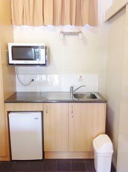 Ashton Townhouse Motel And Suites - Darwin Holiday 24