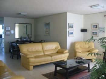 Estoril On Moffat - Darwin Holiday 11