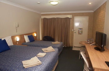 Forest Lodge Motor Inn & Restaurant - Darwin Holiday 13