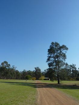 Hunter Hideaway Cottages - Darwin Holiday 9
