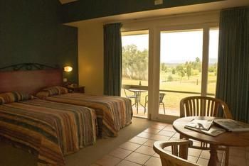 Rothbury Escape - Darwin Holiday 2