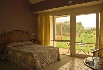 Rothbury Escape - Darwin Holiday 3