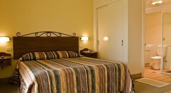 Rothbury Escape - Darwin Holiday 20