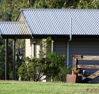 Yabbaloumba Retreat - Darwin Holiday