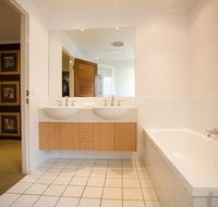 Skippers Cove Waterfront Resort - Darwin Holiday