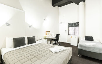 Airport Hotel Sydney - Darwin Holiday 9