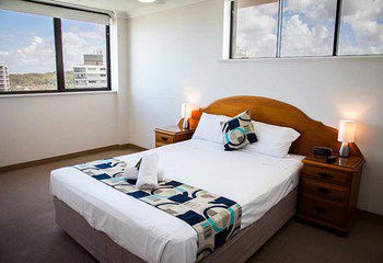 Elouera Tower Beachfront Apartments - Darwin Holiday 10