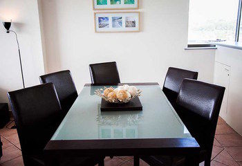 Elouera Tower Beachfront Apartments - Darwin Holiday 18