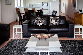 Elouera Tower Beachfront Apartments - Darwin Holiday 28