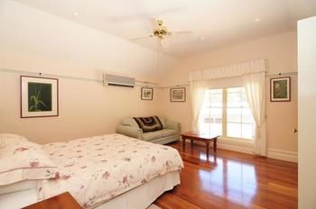Sandholme Guesthouse - Darwin Holiday 11