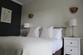 Elfin Hill Country Accommodation - Darwin Holiday 9