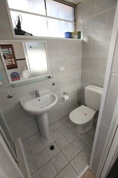 Across Country Motel And Serviced Apartments - Darwin Holiday 3