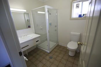 Across Country Motel And Serviced Apartments - Darwin Holiday 12