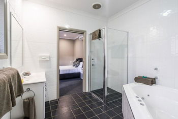 Akuna Motor Inn And Apartments - Darwin Holiday 19