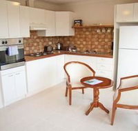 Yarra Glen Racecourse Apartments - Darwin Holiday