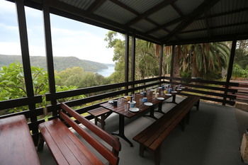 Pittwater YHA - Hostel - Darwin Holiday 0