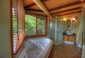 Maleny Tropical Retreat Balinese B&b - Darwin Holiday 25