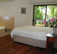 Montville Grove Romantic Cottages - Darwin Holiday