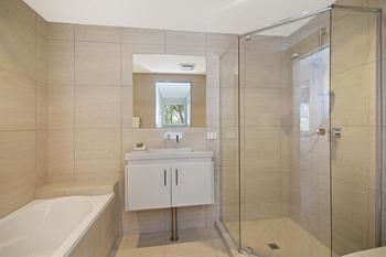 Andari - Darwin Holiday 9