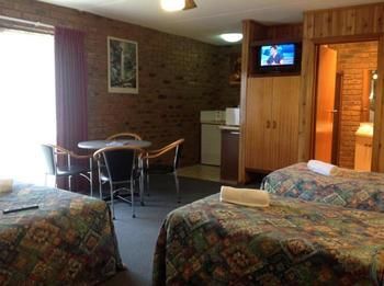 Tooleybuc Motel - Darwin Holiday 4