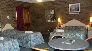 Tooleybuc Motel - Darwin Holiday 10