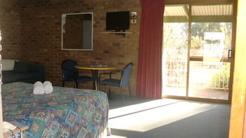 Tooleybuc Motel - Darwin Holiday 11