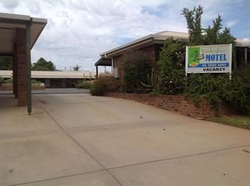 Tooleybuc Motel - Darwin Holiday 20