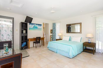 Alaya Verde - Darwin Holiday 23