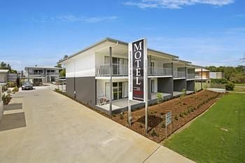 Cooroy Luxury Motel Apartments Noosa - Darwin Holiday 4