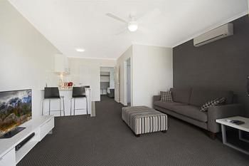 Cooroy Luxury Motel Apartments Noosa - Darwin Holiday 8