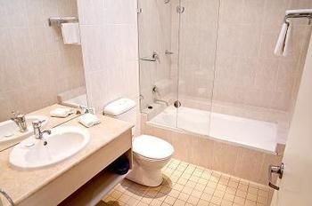 Hawkesbury Race Club Motel - Darwin Holiday 1