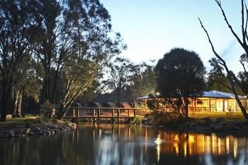 Billabong Camp, Taronga Western Plains Zoo - Darwin Holiday 8
