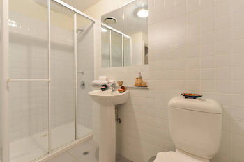 Anchor On Elizabeth - Darwin Holiday 6