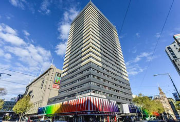 Anchor On Elizabeth - Darwin Holiday 18