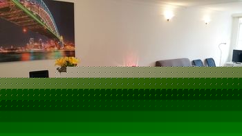 Anchor On Little Collins - Darwin Holiday 50