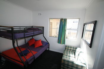 Original Backpackers - Darwin Holiday 24