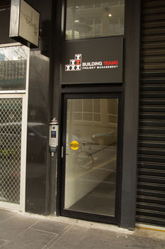 Anchor On Collins Sapphire - Darwin Holiday 2