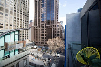 Anchor On Collins Sapphire - Darwin Holiday 11