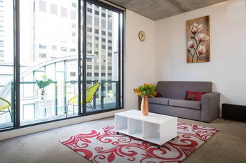 Anchor On Collins Sapphire - Darwin Holiday 15