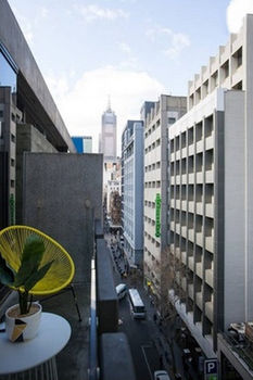 Anchor On Collins Sapphire - Darwin Holiday 16