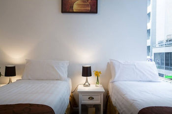 Anchor On Collins Sapphire - Darwin Holiday 23