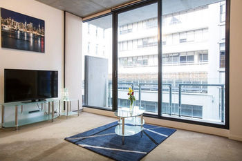 Anchor On Collins Sapphire - Darwin Holiday 29