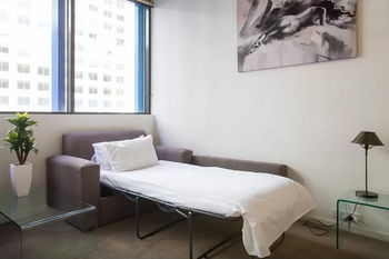 Anchor On Collins Sapphire - Darwin Holiday 31