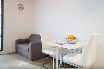 Anchor On Collins Sapphire - Darwin Holiday 32