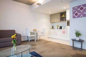 Anchor On Collins Sapphire - Darwin Holiday 36